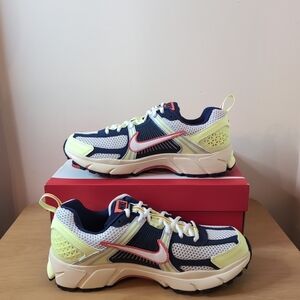 Size 5.5Y - Nike Zoom Vomero 5 Barely Volt Midnight Navy White IB4406-701